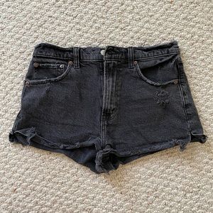 Abercrombie and fitch the mom jean shorts sz 28